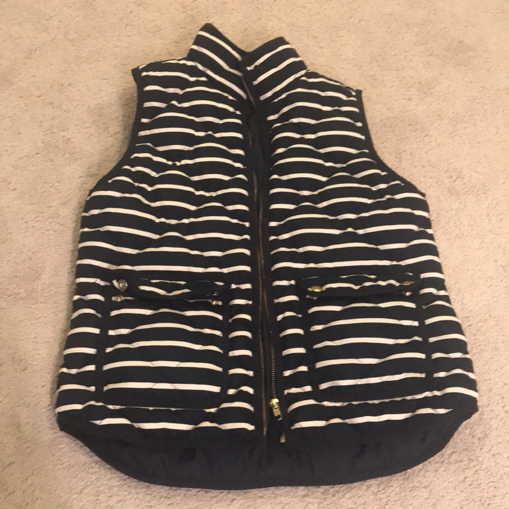 J Crew excursion vest SMALL